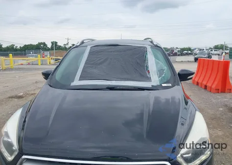 2017 Ford Escape Titanium from USA, damaged, VIN 1FMCU9JD5HUA69001